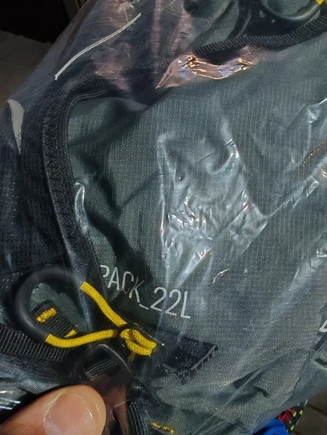 Компактний лижний рюкзак об'ємом 22 літри – ваш надійний супутник у горах та на відпочинку. - зображення 8