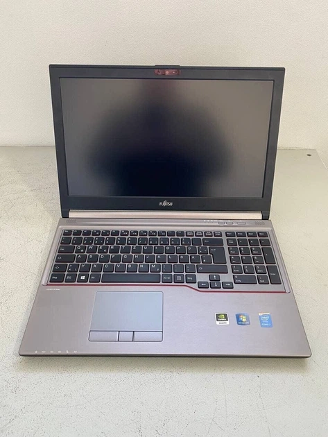 Мобільна робоча станція Fujitsu Celsius H730 / 15.6" (1920x1080) IPS / Intel Core i7-4800MQ (4 (8) ядра по 2,7 - 3,7 ГГц) / 16 ГБ DDR3 / 128 ГБ SSD / nVidia Quadro K1100M, 2 ГБ GDDR5, 128-біт / WebCam / DVD-ROM б/в - Фото 2 Мобільна робоча станція Fujitsu Celsius H730 / 15.6" (1920x1080) IPS / Intel Core i7-4800MQ (4 (8) ядра по 2,7 - 3,7 ГГц) / 16 ГБ DDR3 / 128 ГБ SSD / nVidia Quadro K1100M, 2 ГБ GDDR5, 128-біт / WebCam / DVD-ROM б/в - зображення 2