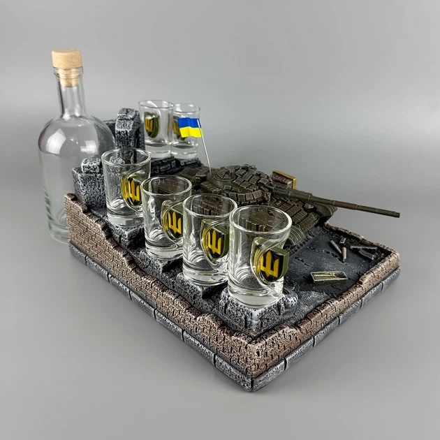 Подарунковий набір штоф з стопками та пляшкою 500 мл ручна робота "Т-72Б" | Подарунок для захисника України PA_1183_3 - Фото 4 Подарунковий набір штоф з стопками та пляшкою 500 мл ручна робота "Т-72Б" | Подарунок для захисника України PA_1183_3 - зображення 4