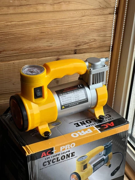 Автомобільний компресор AC PRO Cyclone 12 В 150 PSI 35 л/хв з манометром, ліхтарем та шлангом для накачування шин - зображення 5