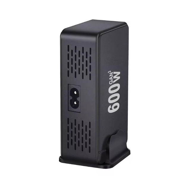 GaN зарядная станция 600W с PD 140W и QC 30W — универсальный 8-портовый блок питания для ноутбуков и смартфонов (534) - изображение 4