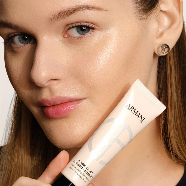 База под макияж Armani Luminous Silk Illuminating Primer легкий праймер с увлажняющим эффектом и тонким освежающим сиянием - изображение 4