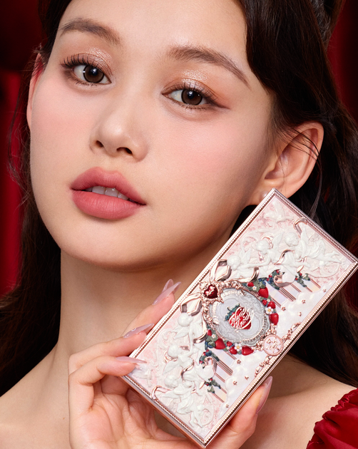 Палетка для макияжа Flower Knows (Флавер Ноуз) Strawberry Cupid Makeup Palette тени/румяна/хайлайтер - 01 Honey Canele - 14 г - изображение 3