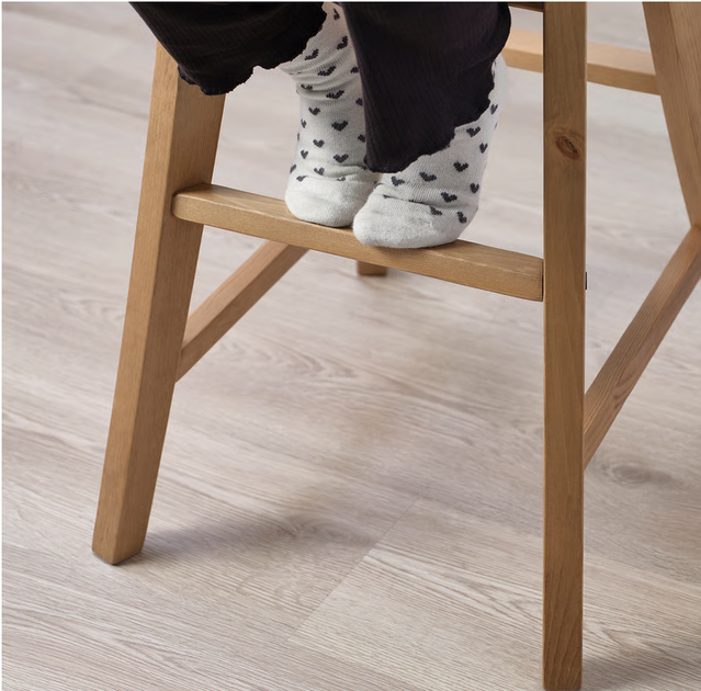 Дитячий стілець Ikea INGOLF 603.538.38 - Фото 7 Дитячий стілець Ikea INGOLF 603.538.38 - зображення 7
