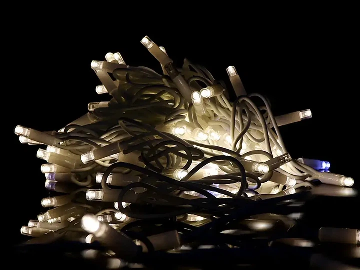 Гирлянда уличная 10м с мерцающими лампами 100LED теплый белый цвет белый провод L Lux модель LINE-3.3-100-WW-1 - изображение 6