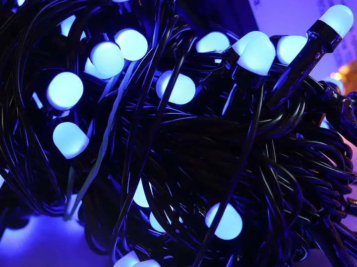 Гирлянда LED 100LED круглая матовая лампа синий черный провод для украшения интерьера и праздников - изображение 4