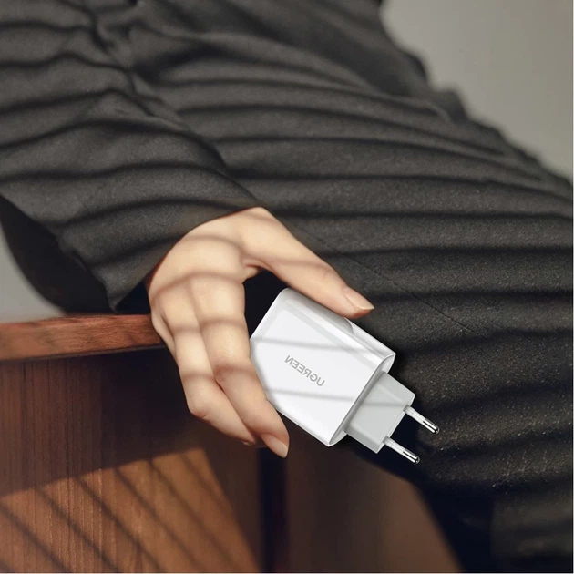 Мережевий зарядний пристрій Ugreen FC/QC 36W USB-C | USB-A White (60468 CD170) - Фото 9 Мережевий зарядний пристрій Ugreen FC/QC 36W USB-C | USB-A White (60468 CD170) - зображення 9