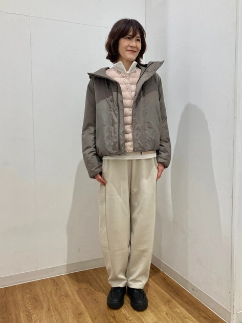 Толстовка утепленная на флисе женская Uniqlo 518333408 M Белая (1159856101) - Фото 5 Толстовка утепленная на флисе женская Uniqlo 518333408 M Белая (1159856101) - изображение 5