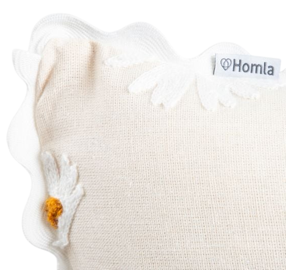 Наволочка Homla Madelif з вишитими ромашками 45x45 см (5906496739804) - зображення 3