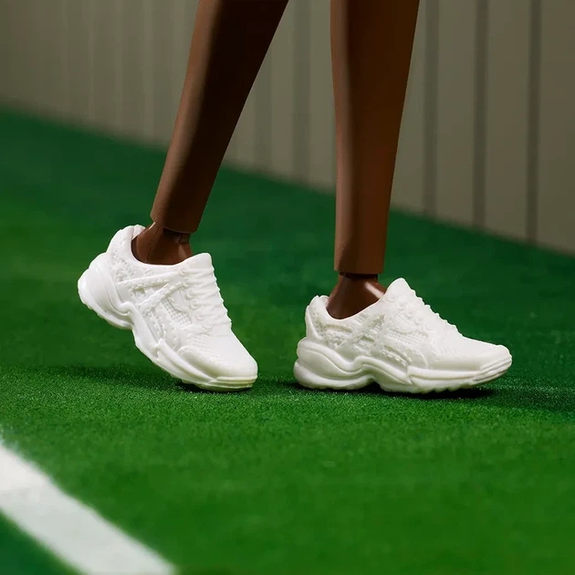 Кукла Barbie Inspiring Women Series, Venus Williams Fashion Doll Вдохновляющие женщины Винус Уильямс HRM49 - изображение 2