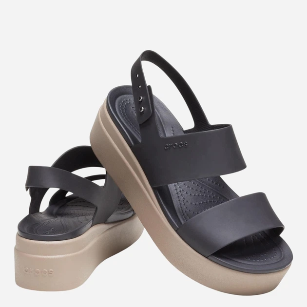 Sandały damskie na platformie Crocs Brooklyn Low Wedge W 206453-07H 41 Czarne - obraz 4