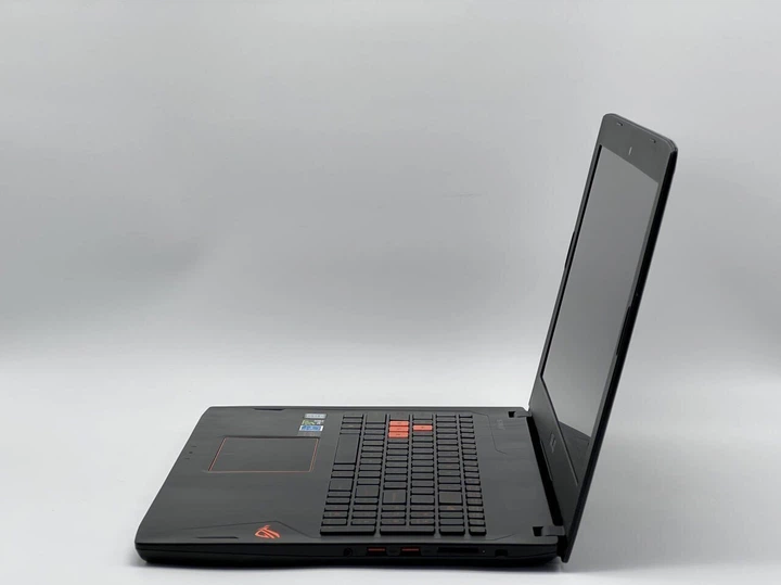 Игровой ноутбук Б-класс Asus ROG Strix GL502VM-BI7N10 / 15.6" (1920x1080) IPS / Intel Core i7-7700HQ (4 (8) ядра по 2.8 - 3.8 GHz) / 16 GB DDR4 / 480 GB SSD / nVidia GeForce GTX 1060, 3 GB GDDR5, 192-bit / WebCam б/у + Подарок Беспроводная мышь HOCO GM28 - изображение 4