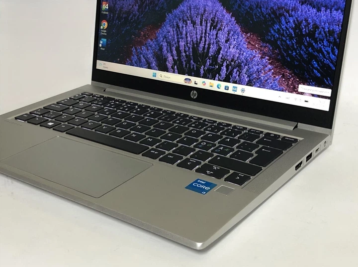 Ультрабук HP ProBook 430 G8 / 13.3" (1366x768) TN / Intel Core i3-1115G4 (2 (4) ядра по 4.1 GHz) / 8 GB DDR4 / 128 GB SSD / Intel UHD Graphics / WebCam / Win 11 Pro б/в + Подарунок Новий флеш-накопичувач Kingston 64GB - зображення 9