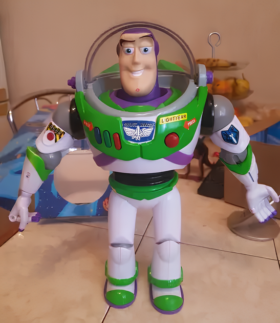 Фигурка Базз Лайтер 32 см с крыльями и светом — персонаж История игрушек Toy Story на батарейках - изображение 7
