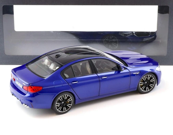 Модель автомобиля BMW M5 (F90) Marina Bay Blue, Scale 1:18