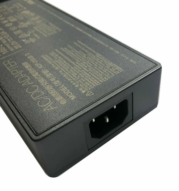 Мережевий блок живлення для ноутбука Asus 20V 10A 200W 6.0*3.7 mm прямокутний без кабеля 220V - Фото 4 Мережевий блок живлення для ноутбука Asus 20V 10A 200W 6.0*3.7 mm прямокутний без кабеля 220V - зображення 4