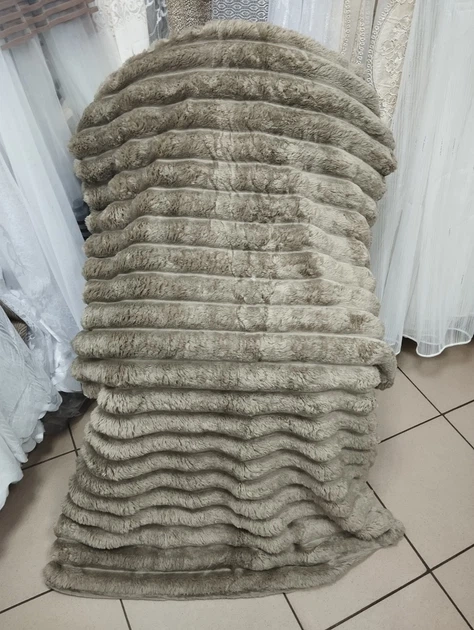 Плед-покривало 1.5 Шарпей Home Textiles широка полоска 150х220 хакі - Фото 1 Плед-покривало 1.5 Шарпей Home Textiles широка полоска 150х220 хакі - изображение 1