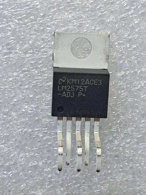 Микросхема LM2575T-ADJ (МС1228) - Фото 1 Микросхема LM2575T-ADJ (МС1228) - изображение 1