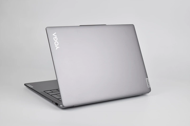 Ультрабук Lenovo Yoga Slim 7 14IMH9 U7 155H / 32GB / 1TB / Intel Arc / 14" WUXGA OLED / Win11 Ноутбук - изображение 8