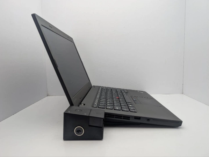 Ультрабук Lenovo ThinkPad L460 / 14" (1366x768) TN / Intel Pentium 4405U (2 (4) ядра по 2.1 GHz) / 8 GB DDR3 / 500 GB HDD / Intel HD Graphics 510 / WebCam / Док-станция б/у - изображение 3