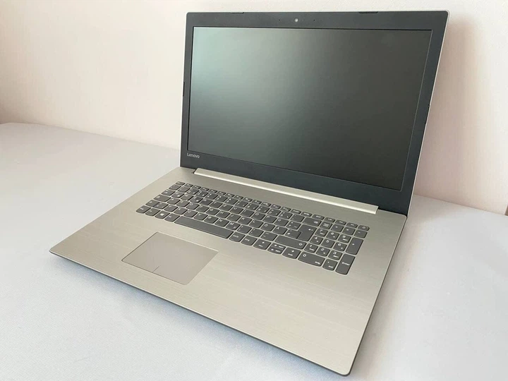 Ноутбук Lenovo IdeaPad 320-17IKB / 17.3" (1600x900) TN / Intel Pentium Gold 4415U (2 (4) ядра по 2.3 GHz) / 8 GB DDR4 / 240 GB SSD / Intel HD Graphics 610 / WebCam / DVD-RW б/в - зображення 4