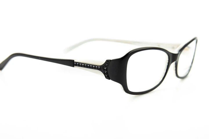Оправа для окулярів Guess by Marciano GM142 BLK GM142 BLK - Фото 4 Оправа для окулярів Guess by Marciano GM142 BLK GM142 BLK - изображение 4