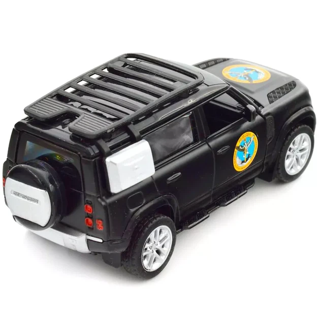 Автомодель TechnoDrive Шеврони Героїв Land Rover Defender 110 ГУР МО (250364M) - зображення 14