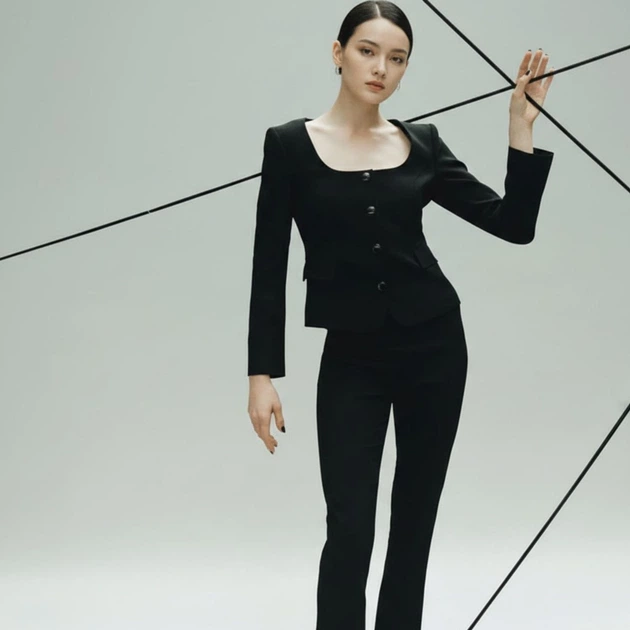 Жіночий чорний короткий однобортний жакет Zara елегантний XS 2973/636/800 (XS) - изображение 2