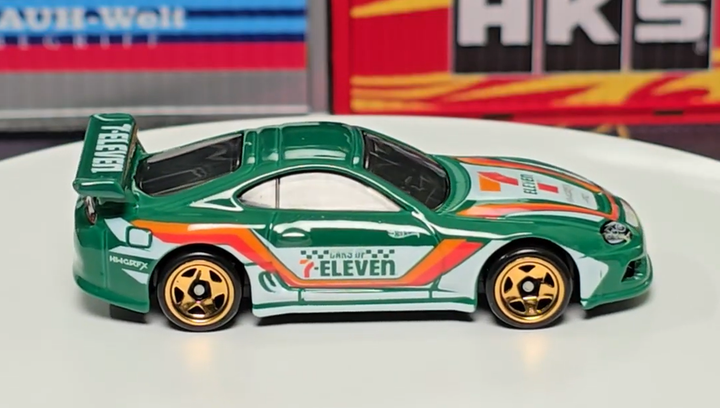 Тематична Машинка Hot Wheels Toyota Supra 1:64 JGF54 Green - зображення 5