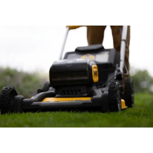 Газонокосилка DeWALT самоходная 18V, 2x8Ah, 53 см (DCMWSP156W2) DeWALT DCMWSP156W2 988829 - Фото 10 Газонокосилка DeWALT самоходная 18V, 2x8Ah, 53 см (DCMWSP156W2) DeWALT DCMWSP156W2 988829 - изображение 10