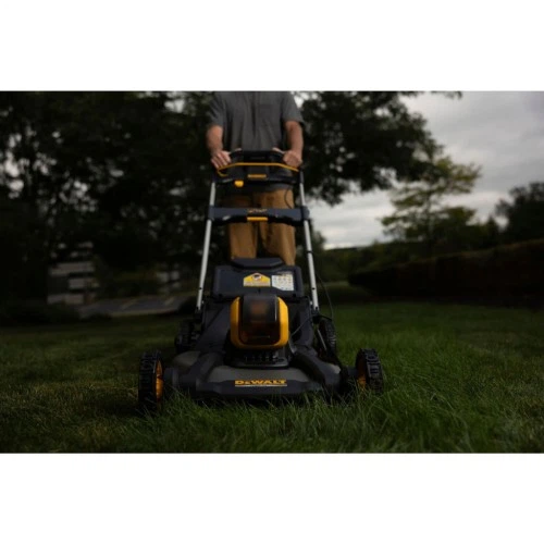 Газонокосилка DeWALT XR FLEXVOLT 54 В Li-lon, 53 см (без АКБ та ЗП) (DCMWP500N) DeWALT DCMWP500N 988820 - Фото 8 Газонокосилка DeWALT XR FLEXVOLT 54 В Li-lon, 53 см (без АКБ та ЗП) (DCMWP500N) DeWALT DCMWP500N 988820 - изображение 8