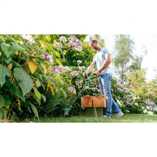 Тример садовий Bosch EasyGrassCut 18V-230 PBA, 18V, 2Ah, 23см (0.600.8C1.A03) BOSCH 0.600.8C1.A03 991687 - Фото 10 Тример садовий Bosch EasyGrassCut 18V-230 PBA, 18V, 2Ah, 23см (0.600.8C1.A03) BOSCH 0.600.8C1.A03 991687 - зображення 10