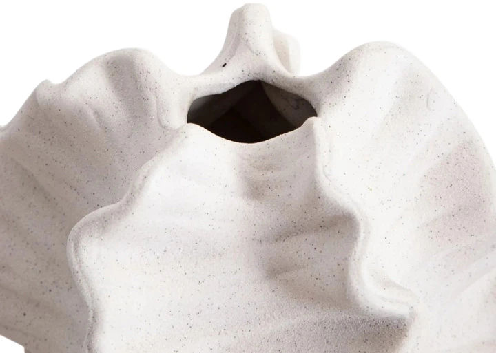 Ваза Homla Mare керамічна скульптурної форми біла 21x21x20 см (5906496765476) - зображення 2