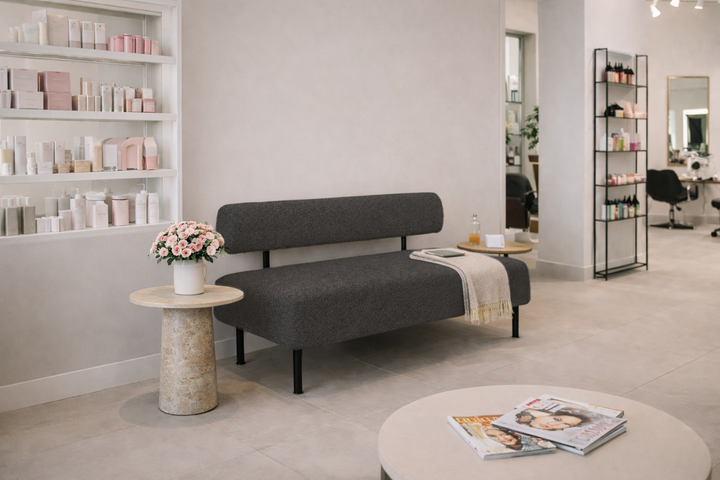 Диван компактный Tobi Sho Люмо для офиса, гостиной, студии, салона, 1500х540х750 букле Alpaca Темно-серый/97 - Фото 2 Диван компактный Tobi Sho Люмо для офиса, гостиной, студии, салона, 1500х540х750 букле Alpaca Темно-серый/97 - изображение 2