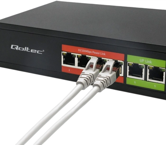 Комутатор Qoltec SWITCH Fast Ethernet PoE 4 x RJ45 PoE / 2 x RJ45 Uplink 65W 100 Mbps (5901878522890) - зображення 4