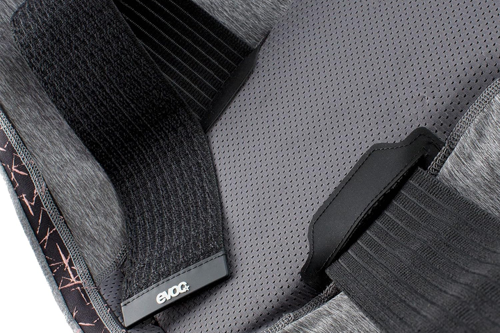 Жіночий велосипедний жилет Evoc Protector Vest M 301513121 (M) - Фото 5 Жіночий велосипедний жилет Evoc Protector Vest M 301513121 (M) - изображение 5