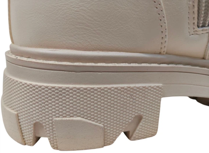 Kalosze damskie Cropp 6596P-01X 41 26.7 cm Kremowe (5904684941343) (955555914528789) - Outlet - obraz 3