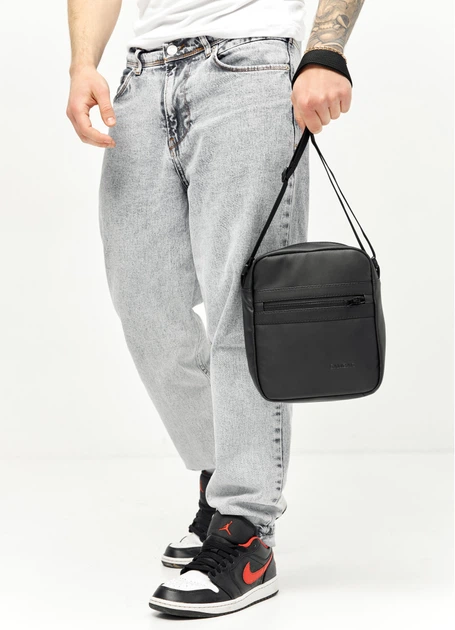 Мужская сумка мессенджер Sambag Makros черная 23 × 19 × 7 см (70278001m) - Фото 4 Мужская сумка мессенджер Sambag Makros черная 23 × 19 × 7 см (70278001m) - изображение 4