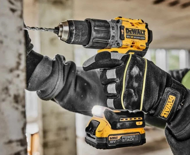 Дрель-шуруповерт DeWALT DCD805E2T - Фото 3 Дрель-шуруповерт DeWALT DCD805E2T - изображение 3