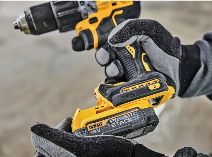 Дрель-шуруповерт DeWALT DCD805E2T - Фото 5 Дрель-шуруповерт DeWALT DCD805E2T - изображение 5