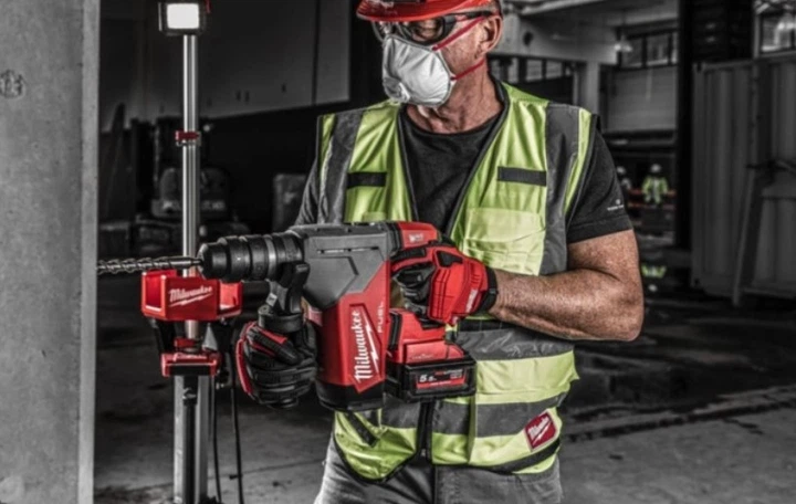 Перфоратор акумуляторний Milwaukee M18 ONE FHPX-0X FUEL (4933478495) - Фото 9 Перфоратор акумуляторний Milwaukee M18 ONE FHPX-0X FUEL (4933478495) - зображення 9