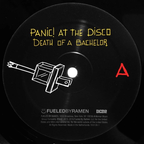 Panic! At The Disco - Death Of A Bachelor (Альбом) - Фото 6 Panic! At The Disco - Death Of A Bachelor (Альбом) - изображение 6