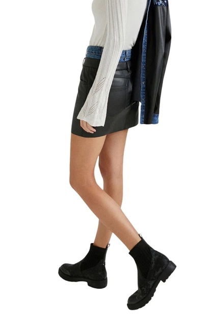 Спідниця жіноча Desigual Marie Cuire зі штучної шкіри та деніму S 21WWFW09/2000 (S) - зображення 5