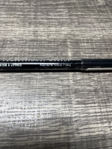 Стойкий карандаш для губ NYX Cosmetics Slim Lip Pencil SPL857 оттенок Nude Beige - изображение 8