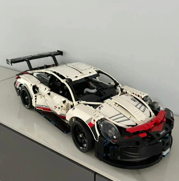 Конструктор Technic Porsche Порш 911 GT3 RS (белый) – 1580 деталей, спортивный суперкар 50 см - изображение 7
