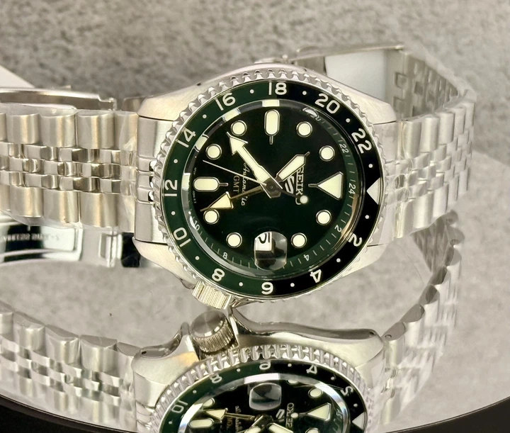 Seiko 5 Sports GMT SSK035K1 - изображение 11
