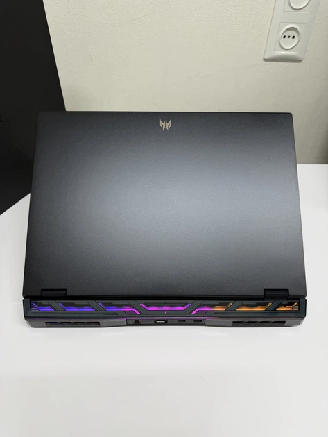 Ігровий ноутбук Acer Predator Helios 16 — RTX 4080 / i9 / 2.5K 240Hz - Б/В - зображення 6