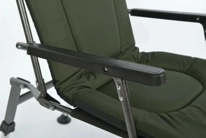 Крісло коропове Elektrostatyk F8R рибальське з регульованими ніжками туристичне фідерне крісло з навантаженням 110 кг для риболовлі та відпочинку складний стілець з підлокітниками - зображення 5