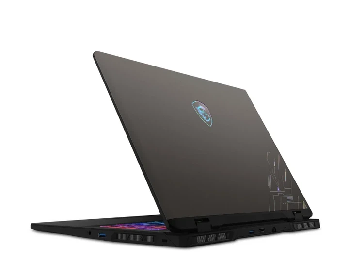 Ноутбук MSI Crosshair 17 HX Ultra 7-255HX/16GB/1TB RTX5060 (Crosshair 17 | D2XWFKG-008XPL) - изображение 6