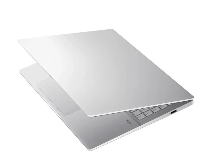 Ноутбук ASUS Vivobook S 16 Ryzen 5 AI 430/16GB/512/Win11 OLED (M3607GA-SH070W) - Фото 2 Ноутбук ASUS Vivobook S 16 Ryzen 5 AI 430/16GB/512/Win11 OLED (M3607GA-SH070W) - изображение 2
